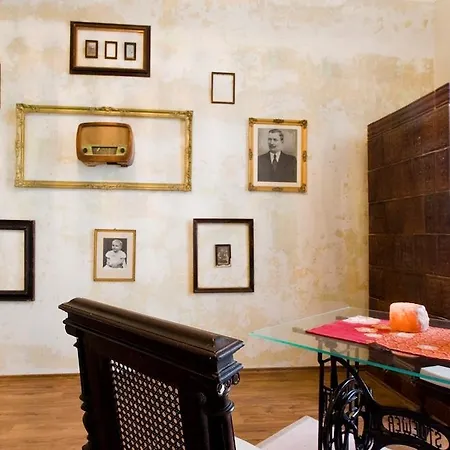 Apartment Design In The Heart Of Buda *